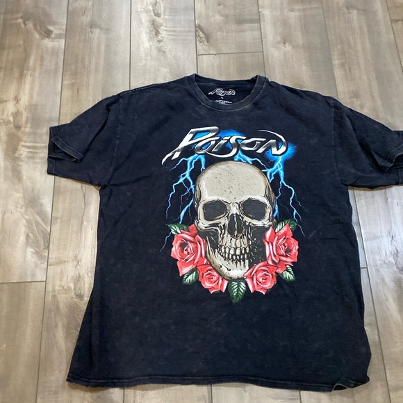 Poison Unisex License Graphic Tee. Size Large. - Picture 2 of 3